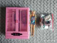 Lalka Barbie z szafa i ubraniami