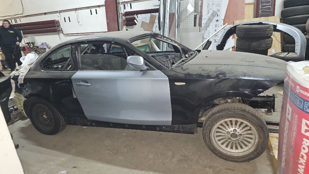 BMW E82 z klatką nascar drift baza