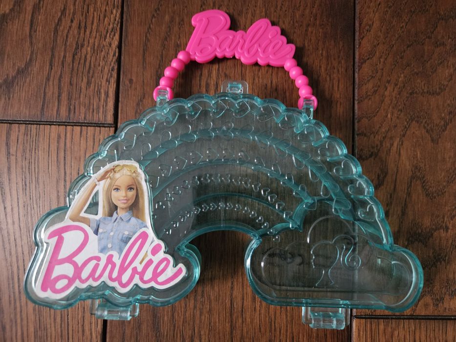 Oddam różne zabawki