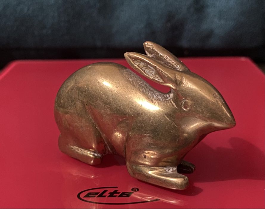 Figurka królik recznie wykonany z mosiądzu vintage