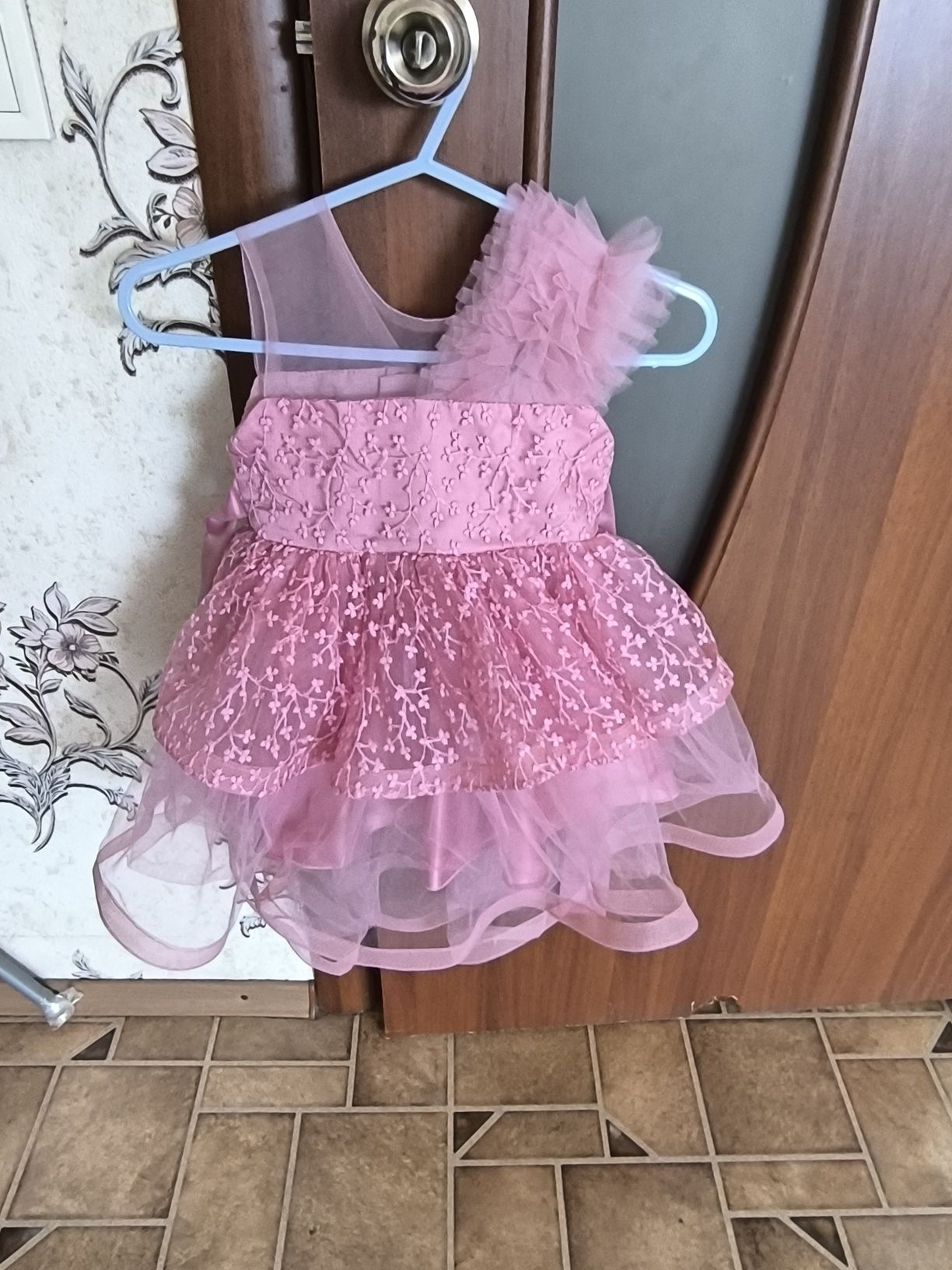 Детское платье нарядное