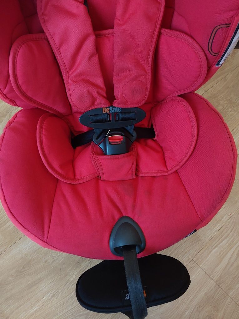 Fotelik samochodowy tyłem 18kg isofix BeSafe Izi Kid X2  i-Size RWF