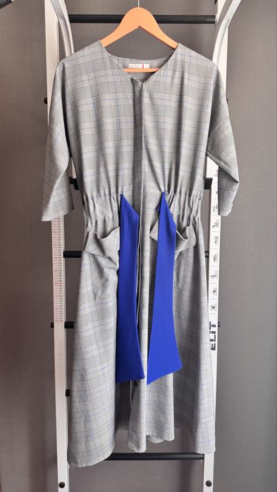 Сукня фірми bovien