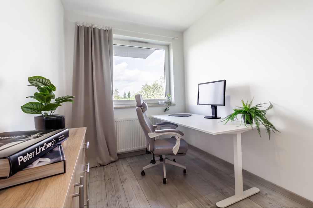 Biurko 80 X 160 biale jak nowe