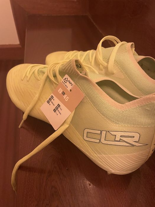 Chuteiras futebol Kipsta CLR tamanho 45