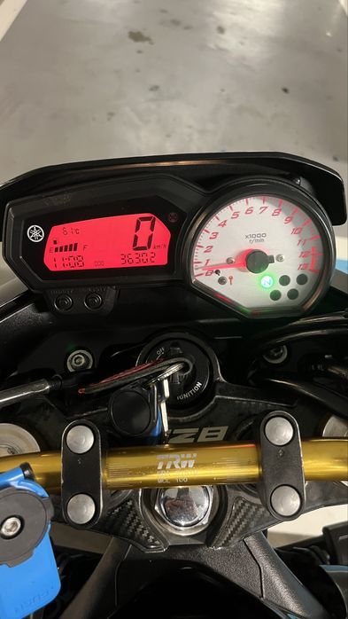 Yamaha FZ800 ano 2012