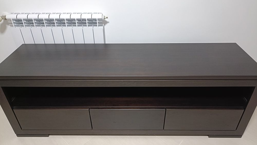 Móvel TV da Sofatinni em madeira maciça wengué