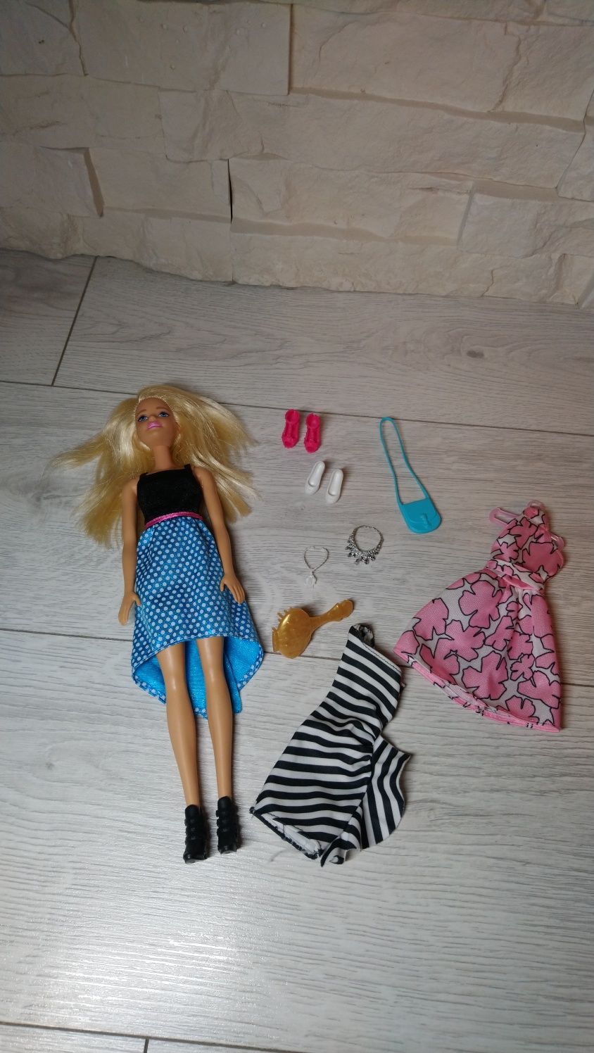 Mattel Szafa Garderoba dla Barbie lalka + akcesoria