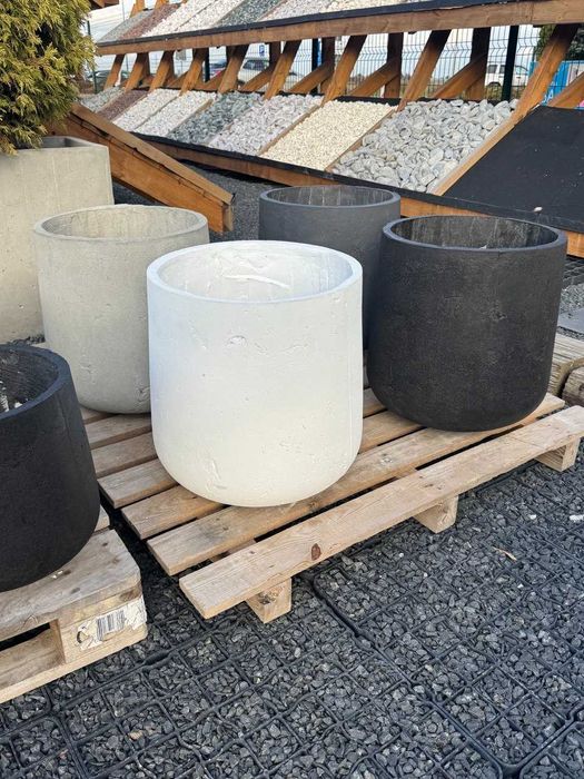 Donica betonowa Contur śnieżnobiała Ogrodowa niemalowana 47x42 1 szt