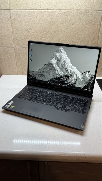 Laptop Gamingowy Lenovo Legion 5 i5-10300H GTX1650 16GB 512GB W11
