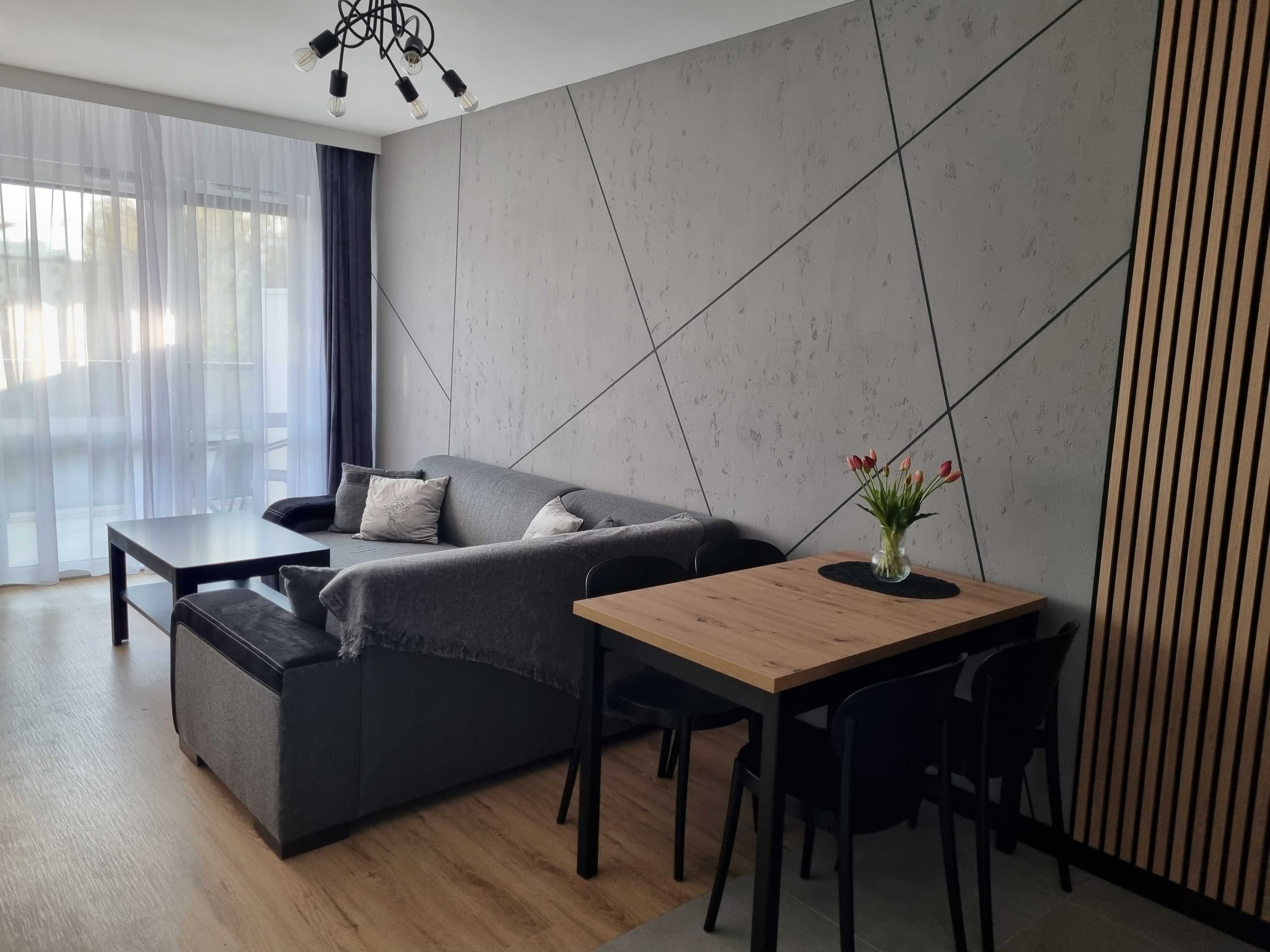 Wynajem dobowy Komfortowy  apartament dla 4 osób + miejsce parkingowe