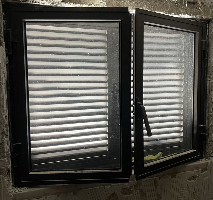 Porta Entrada Aluminio*Portadas*Janelas Correr/Abrir*