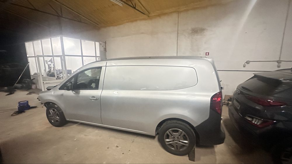 Mercedes citan Longa 2024 caixa automatica com  iva dedutível