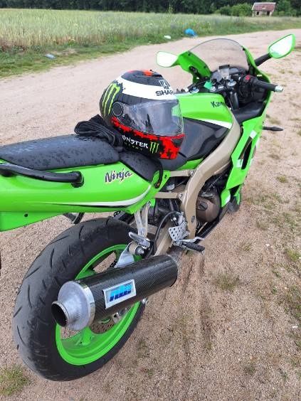 Kawasaki Ninja ZX6R