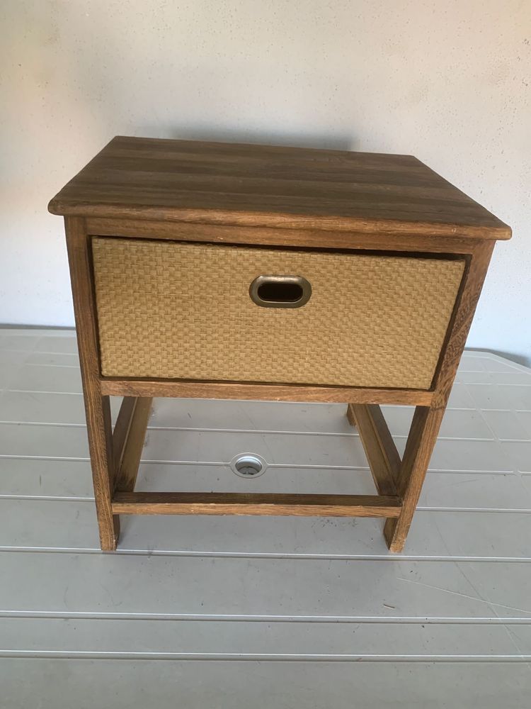 Mesa de cabeceira