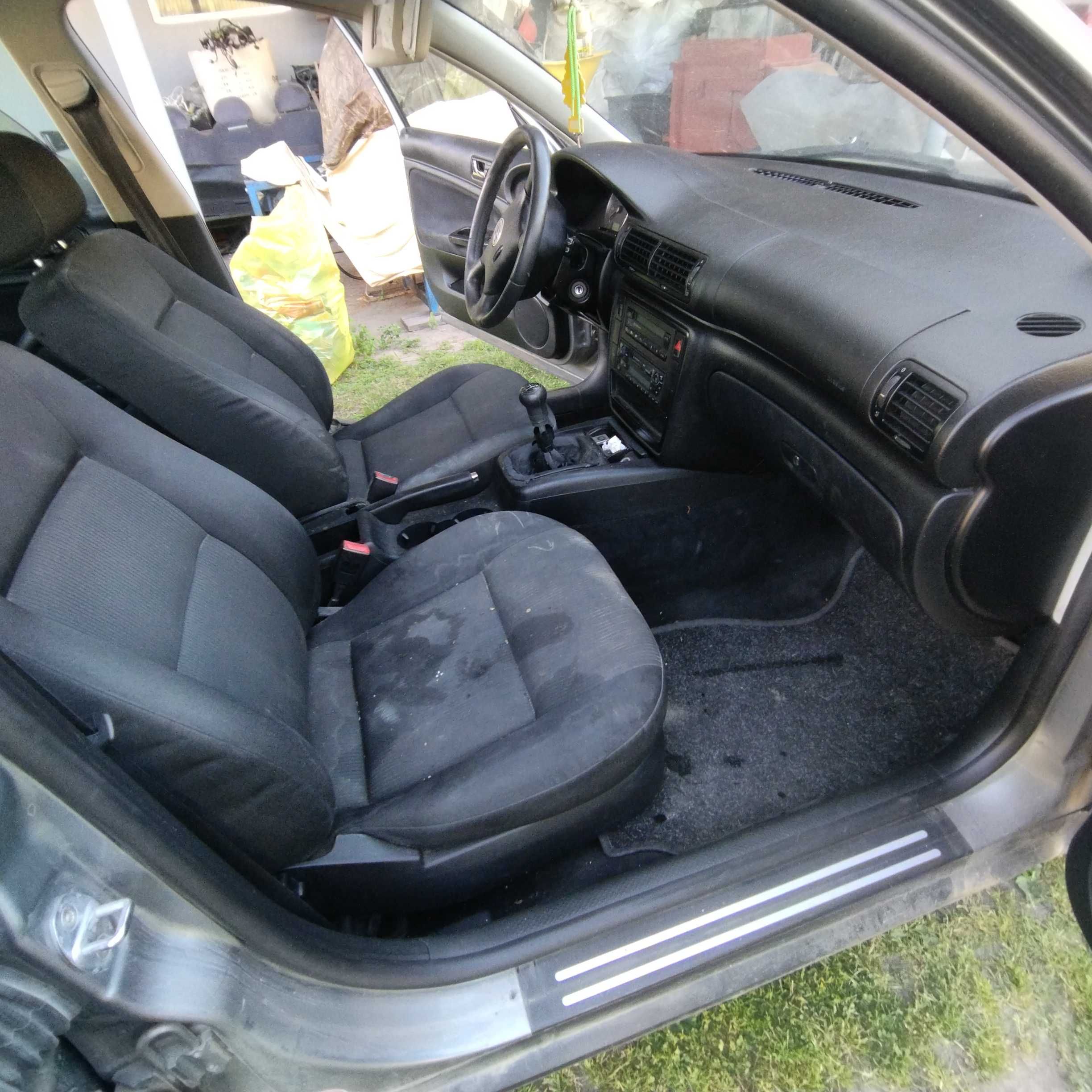 FOTELE schowek  passat  b5 fl kombi