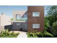 Fantástica Moradia de Luxo T4 Unifamiliar com Piscina