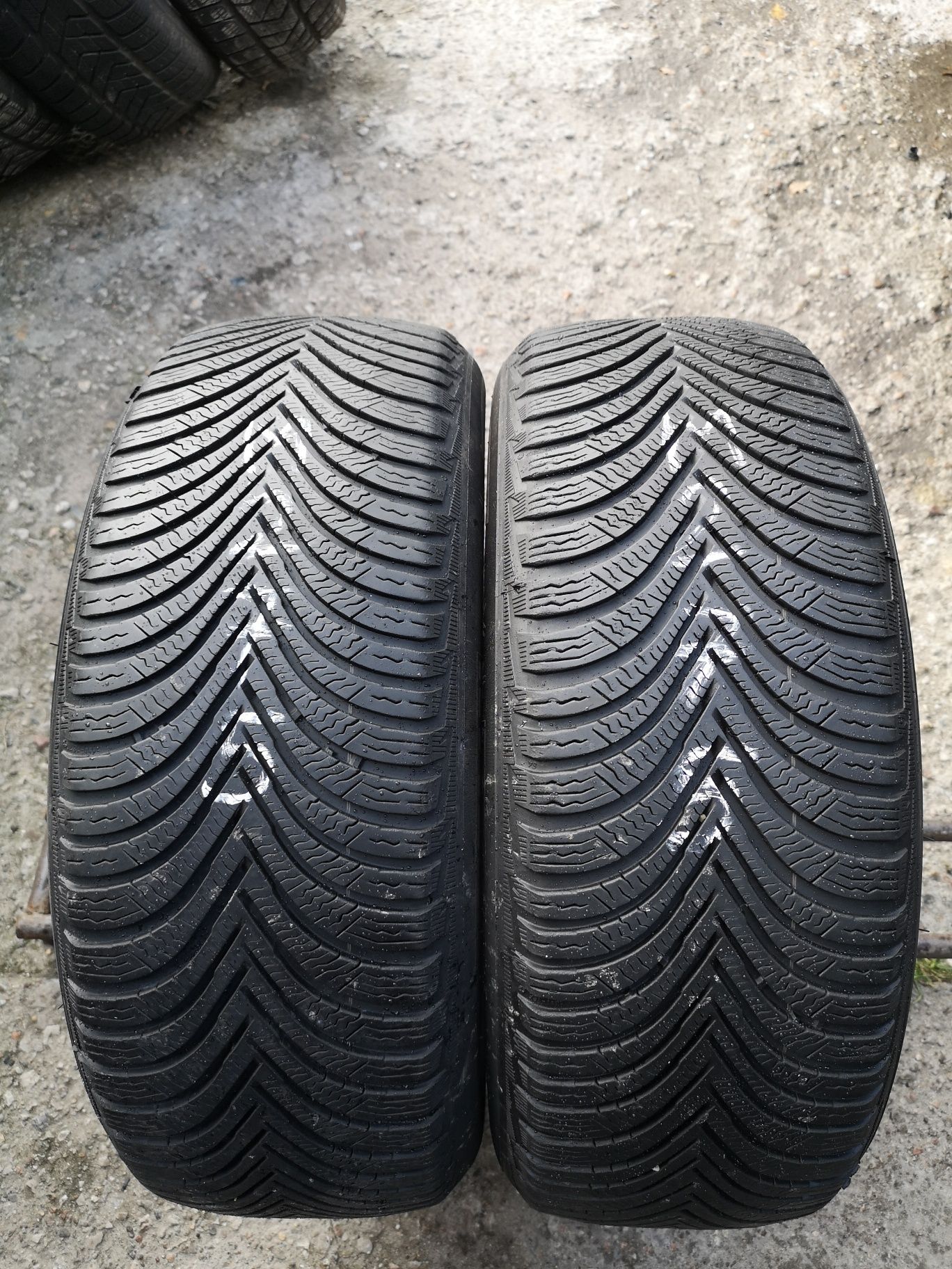 Opony zimowe 215/60/16 Michelin 2szt 6mm