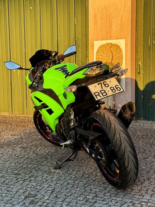 Kawasaki Ninja 300 ABS AKRAPOVIC