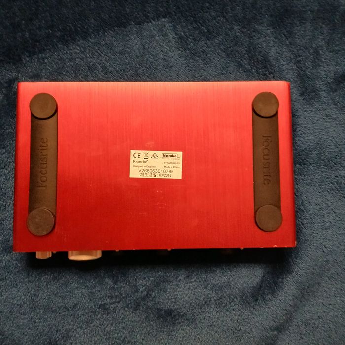 Аудіоінтерфейс Focusrite Scarlett 2i4