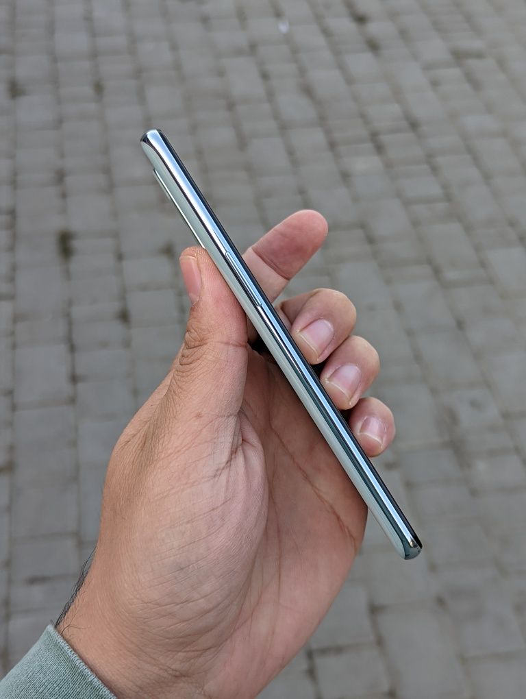 OnePlus nord 2t (120 ghz экран 12/256 игровая ракета)
