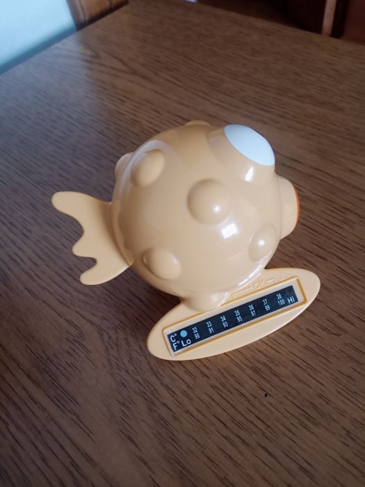 Термометр для вимірювання температури води для купання