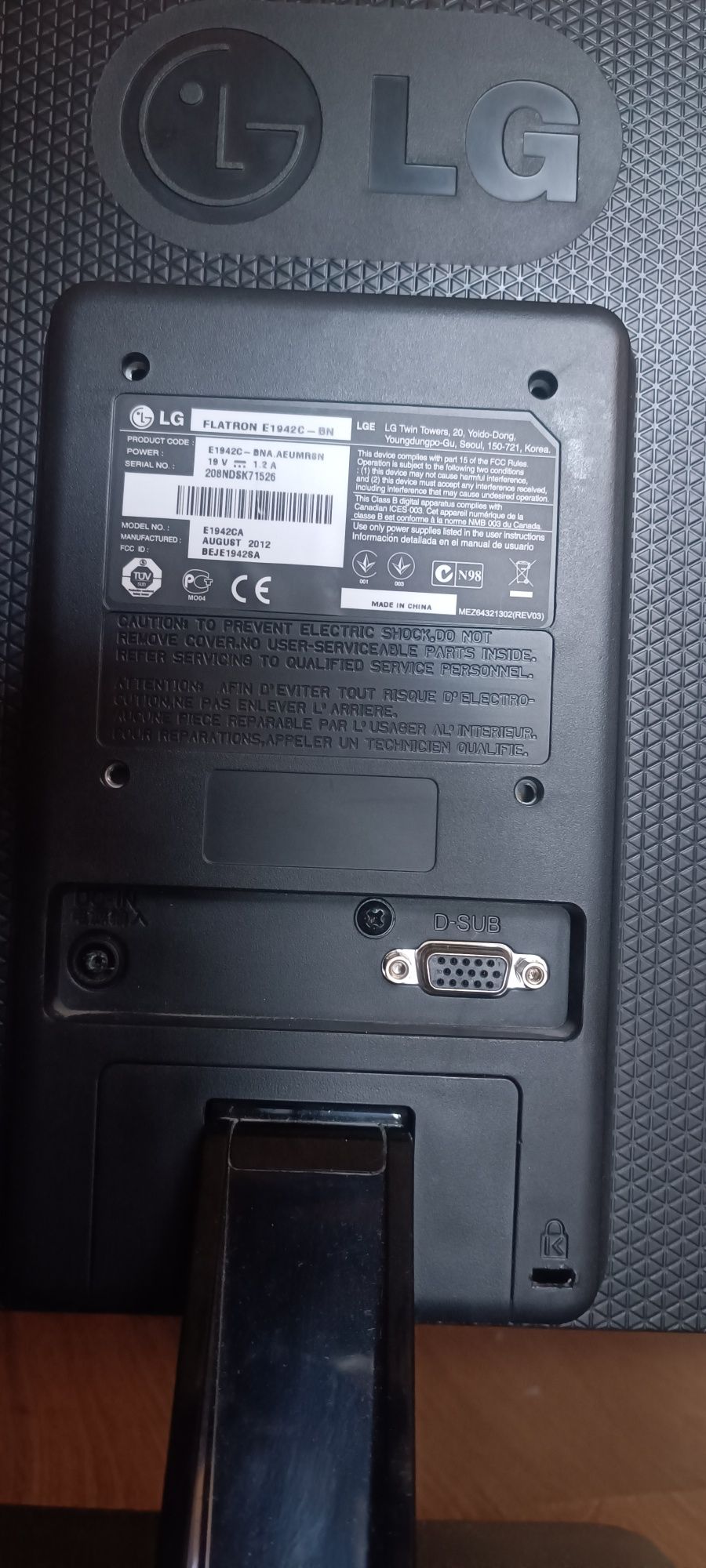 Monitor LG LED serii E42C 19”