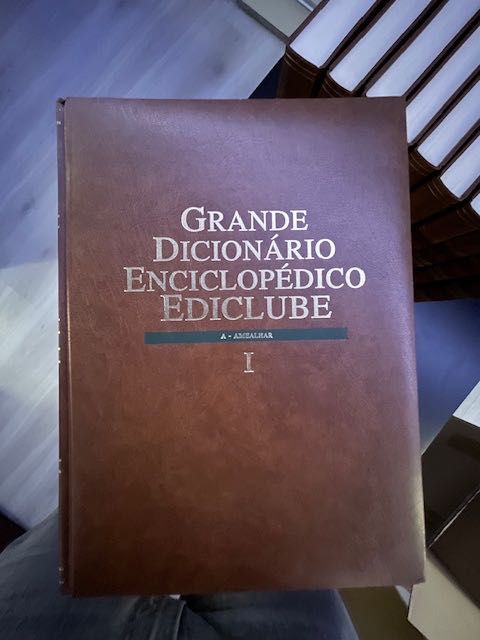 Grande Dicionário Enciclopédico Ediclube