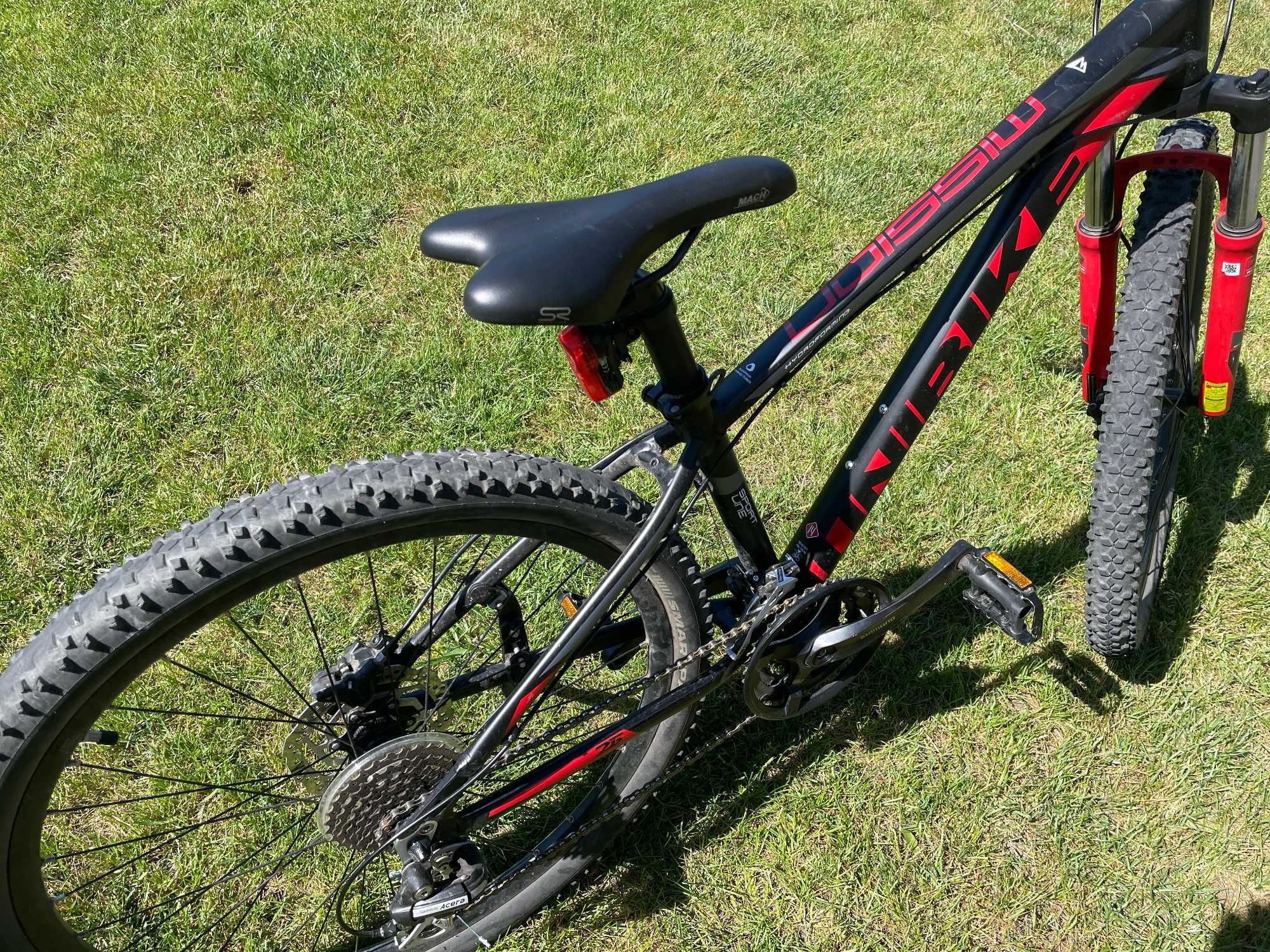 Rower Górski Unibike Mission Czarno/Czerwony Rama 14 Koła 26"