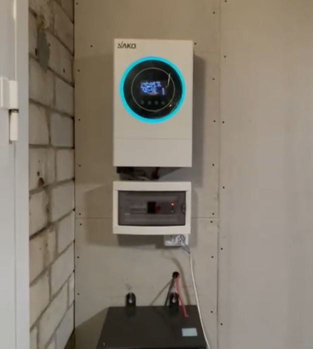 Установка  гибридных инверторов и сборка аккамуляторов ремонт.