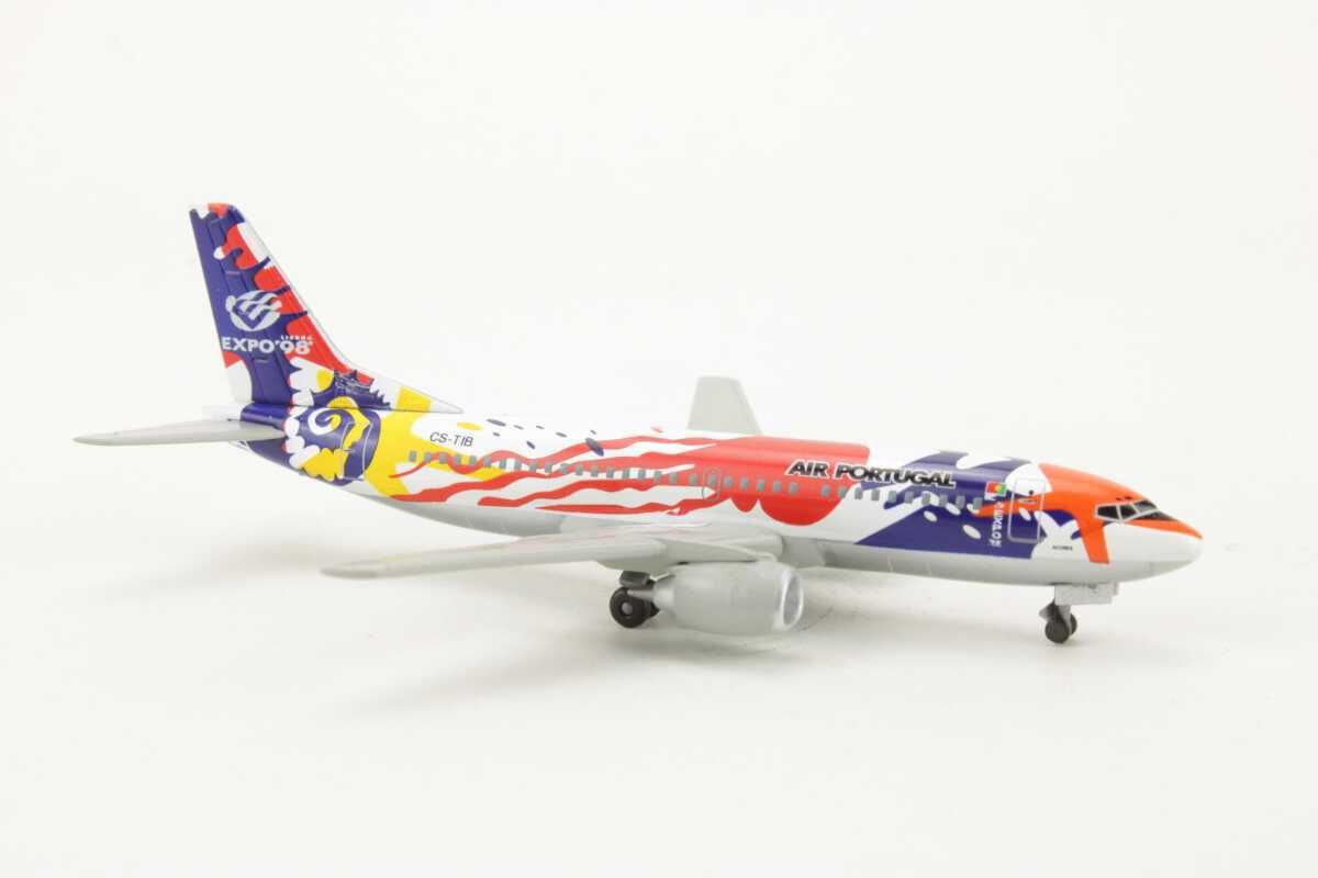 Boeing 737-382 TAP Air Portugal Expo98 1:400