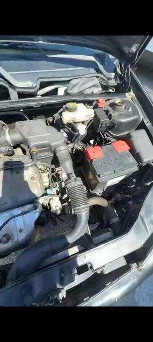 Carro Saxo citroen 2001 gasolina