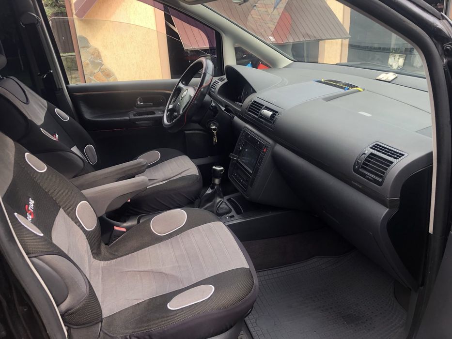 SEAT Alhambra  2004