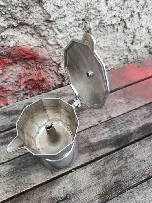 Кофеварка старинная, кофеварка на газу.