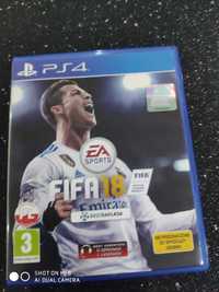 Gra FIFA 18 na PS4