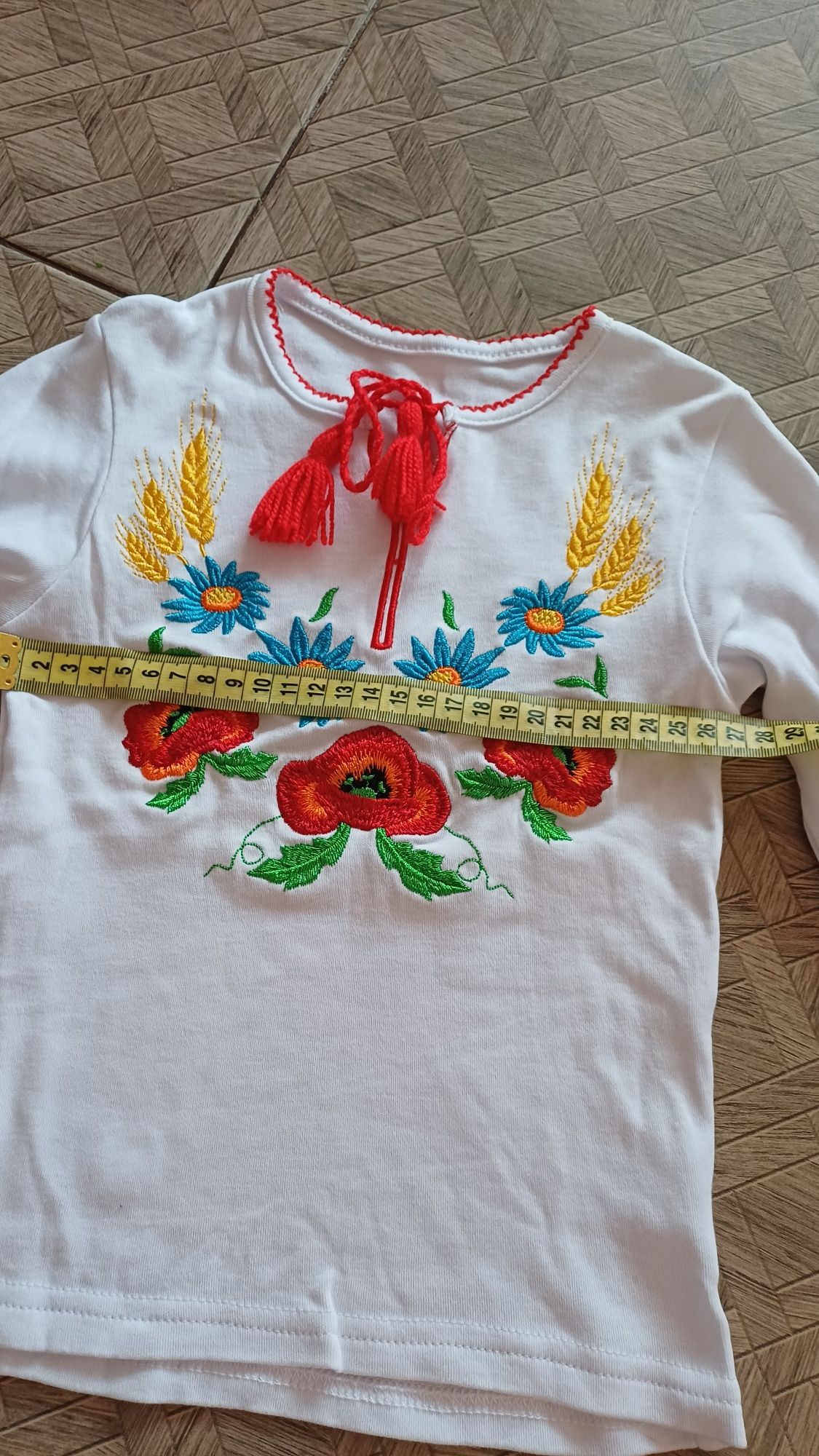 Вишиванка для дівчинки