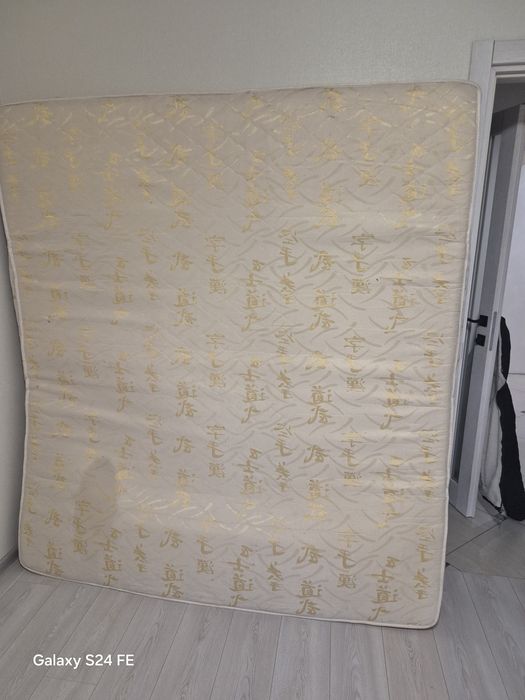 Продам матрас вживаний