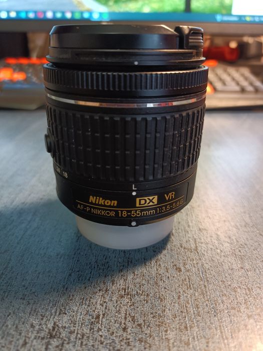 Продам Nikon  AF-P nikkor 18-55