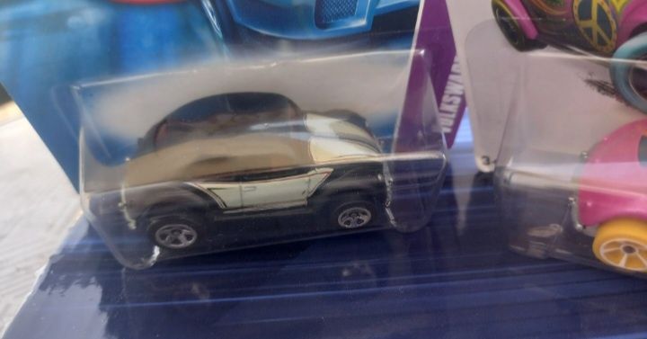 Conjunto 2 volkswagen Beetle hot wheels (TH)