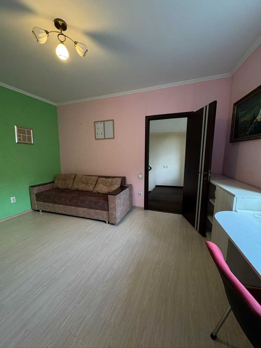 Здається Будинок по вулиці Київській