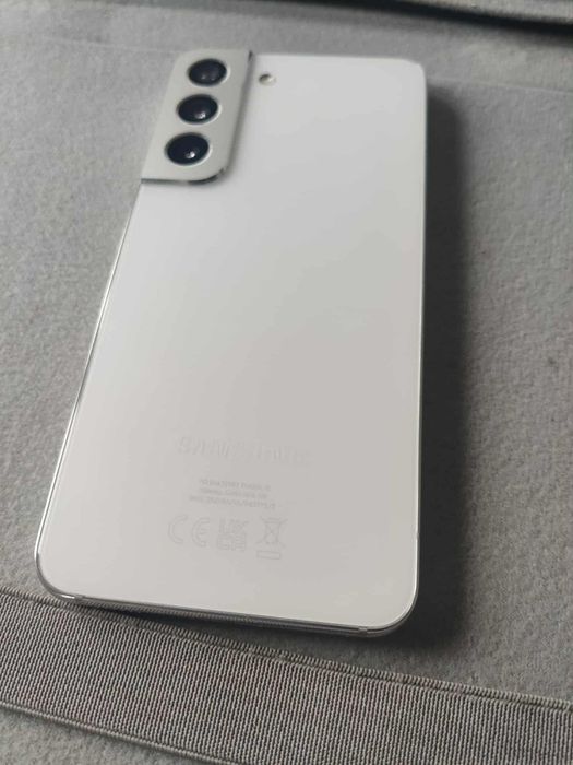 Samsung galaxy S22 8/256