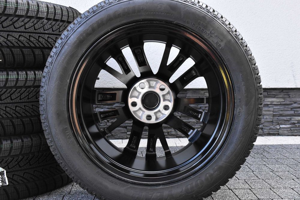 NOWE Koła zimowe OEM TOYOTA Avensis T270 Facelift 17" Goodyear dot2024