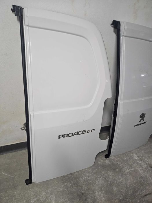 Portas citroen berlingo peugeot  partner  toyota proace e opel combo