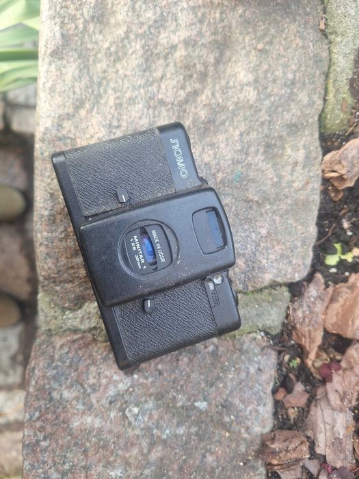 Sowiecki aparat analogowy Lomo LC-A retro vintage fotografia