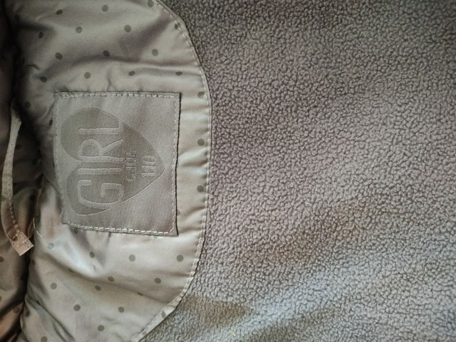 Zimowa dziewczęca kurteczka 140