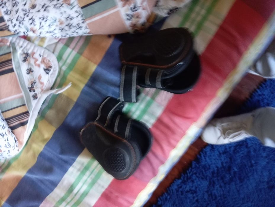 Caneleiras para cavalos