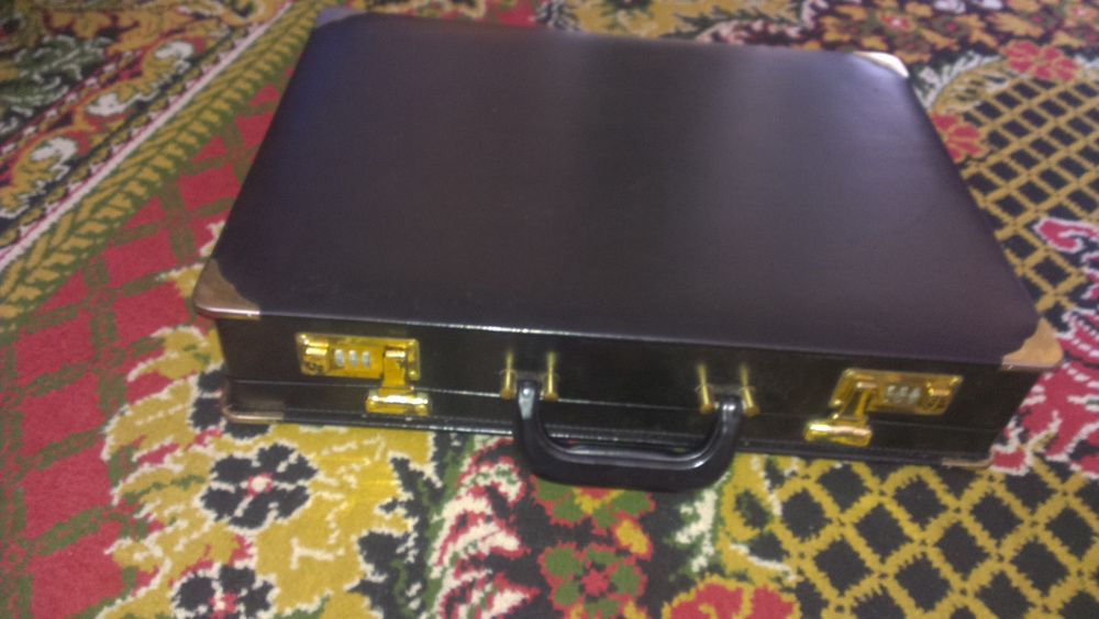 чемодан дипломат чоловічий офісний