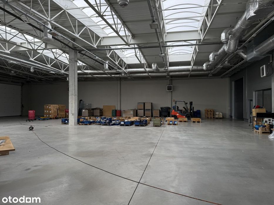 Hala produkcyjno- magazynowo-biurowa - 1500 m2 - koło lotniska