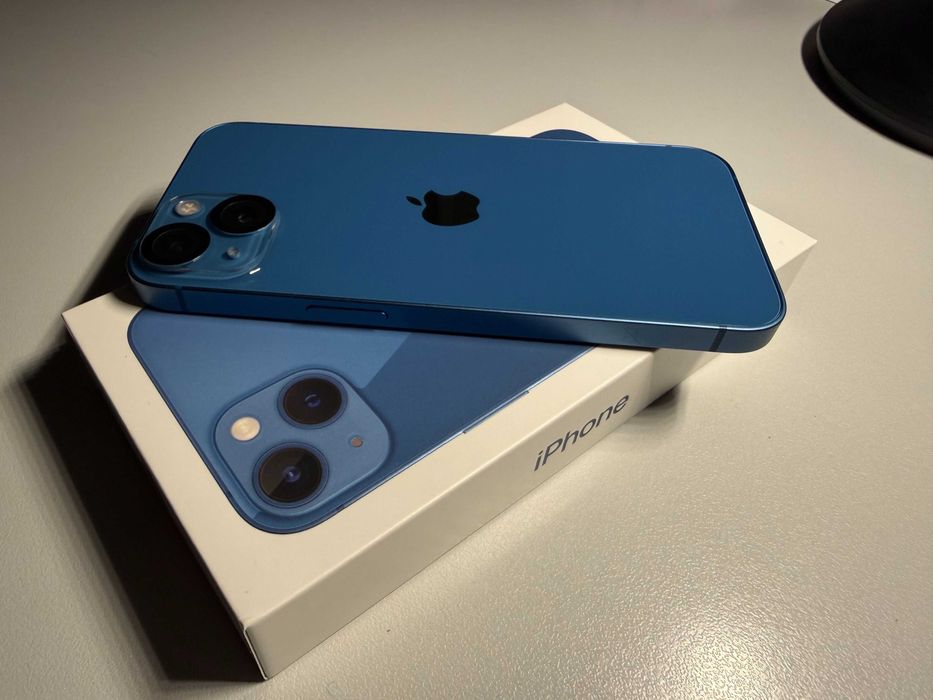 Smartfon Iphone 13 128GB Niebieski Jak nowy Idealny stan Prezent!