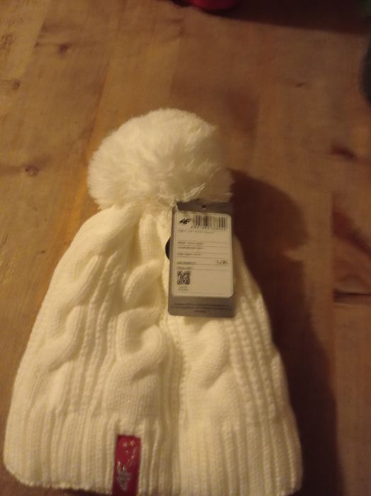 Czapka zimowa 4f damska